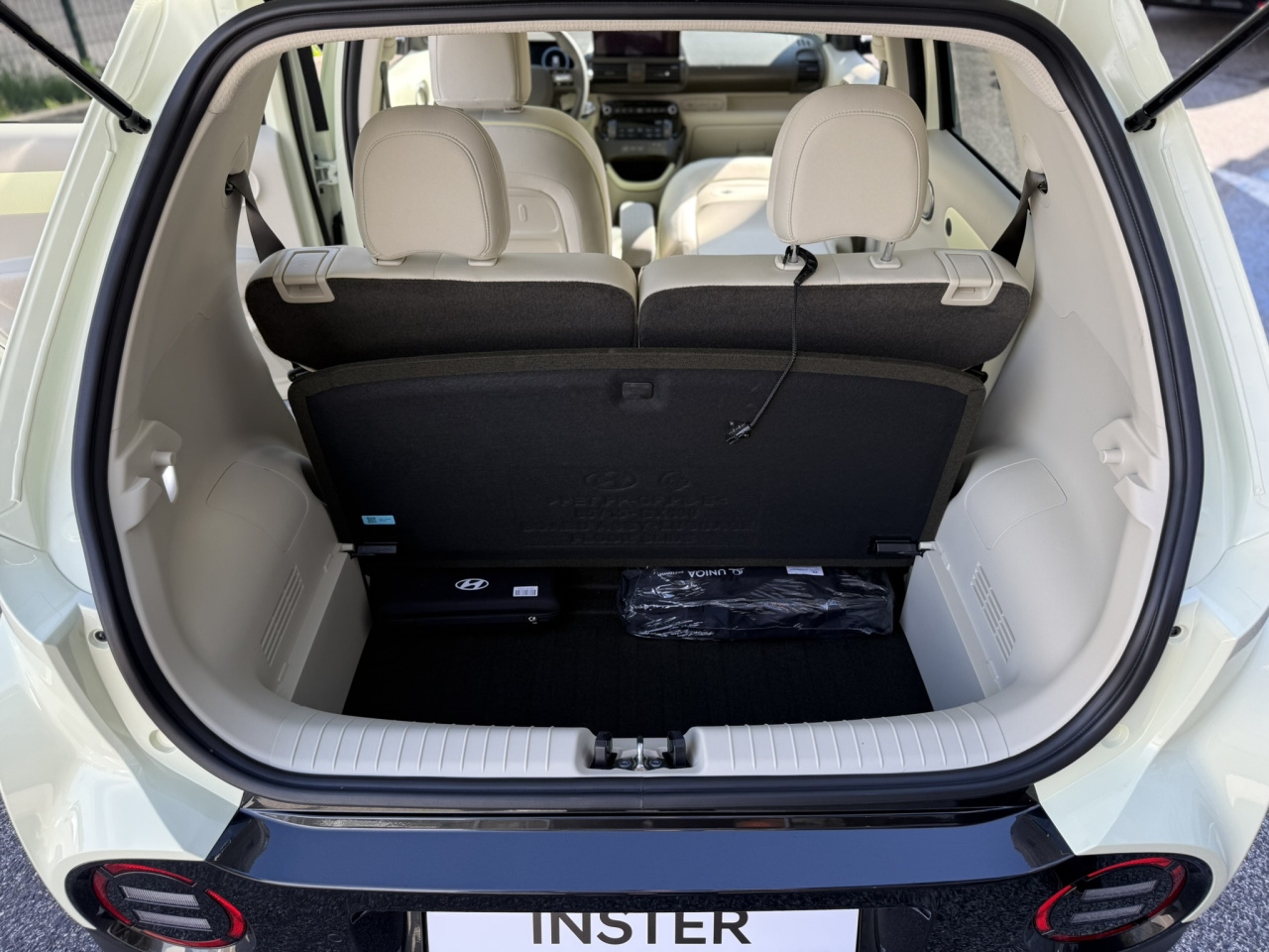 Hyundai INSTER Style Premium