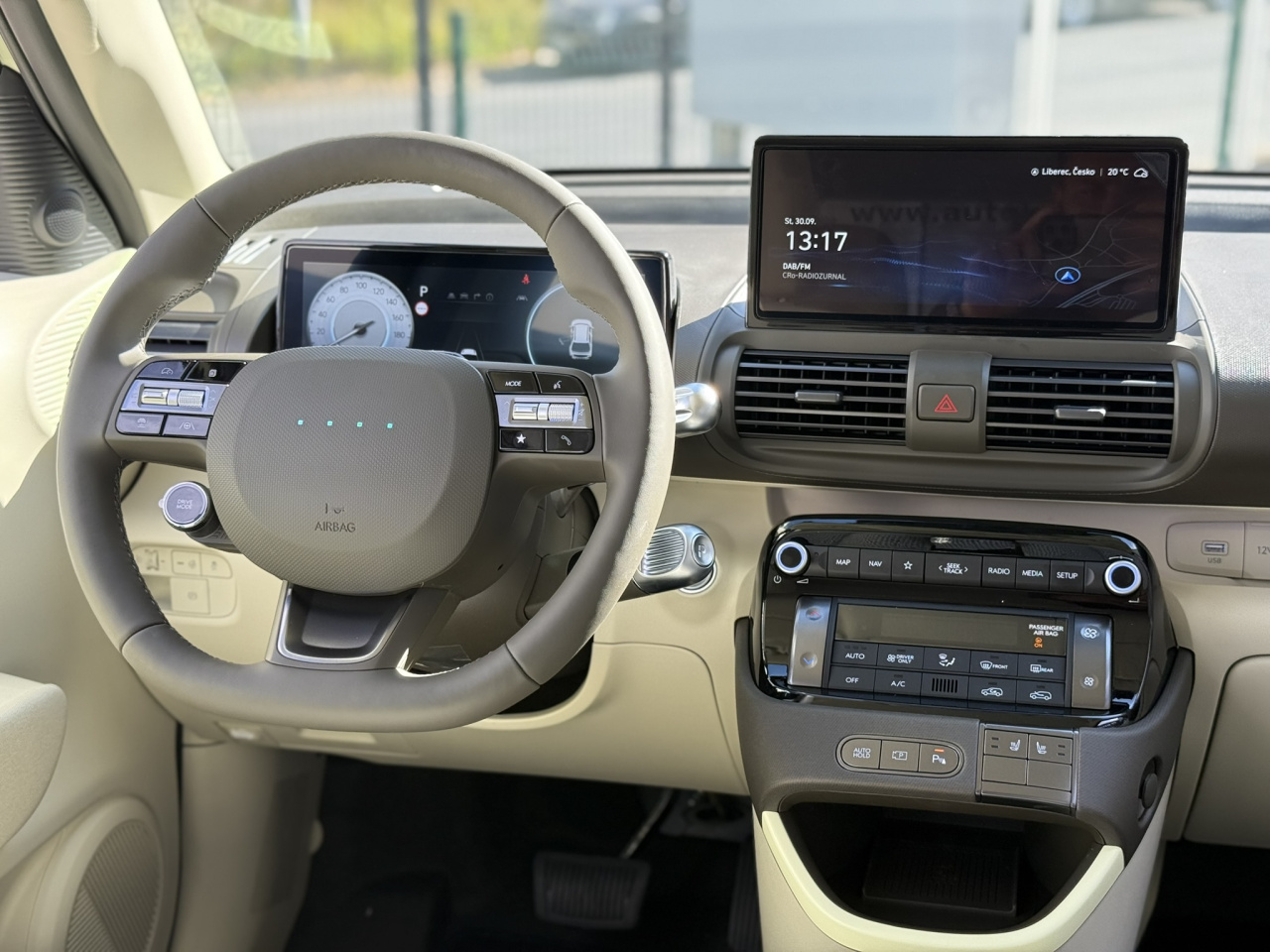 Hyundai INSTER Style Premium